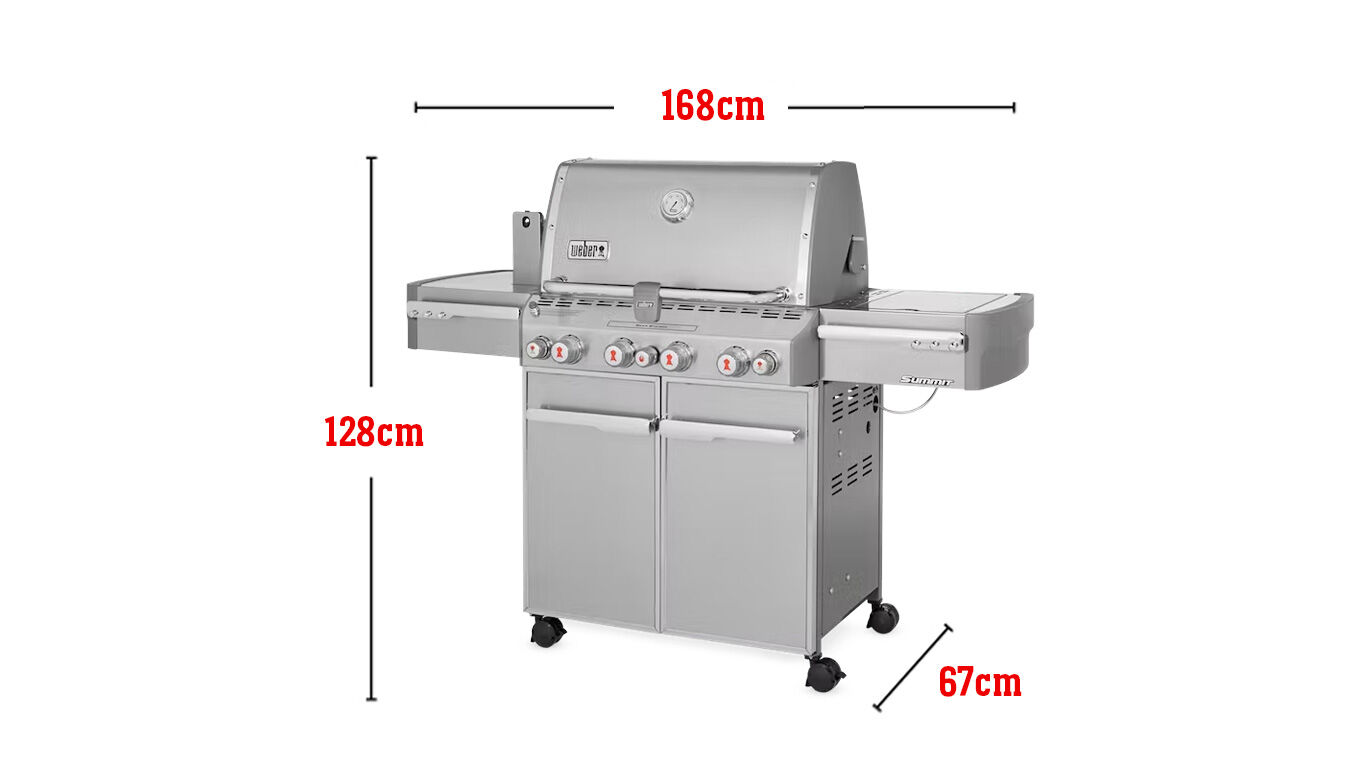 Pour 20 steaks hachés façonnés avec une presse à hamburger Weber, surface de cuisson totale 3 742 cm², brûleurs d'un rendement de 48 000 BTU/heure, saisie, sauté, fumage, rôti