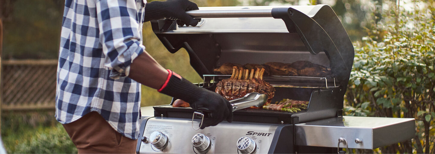 Spirit S315 Gas Grill (Liquid Propane) Spirit Series Spirit Series