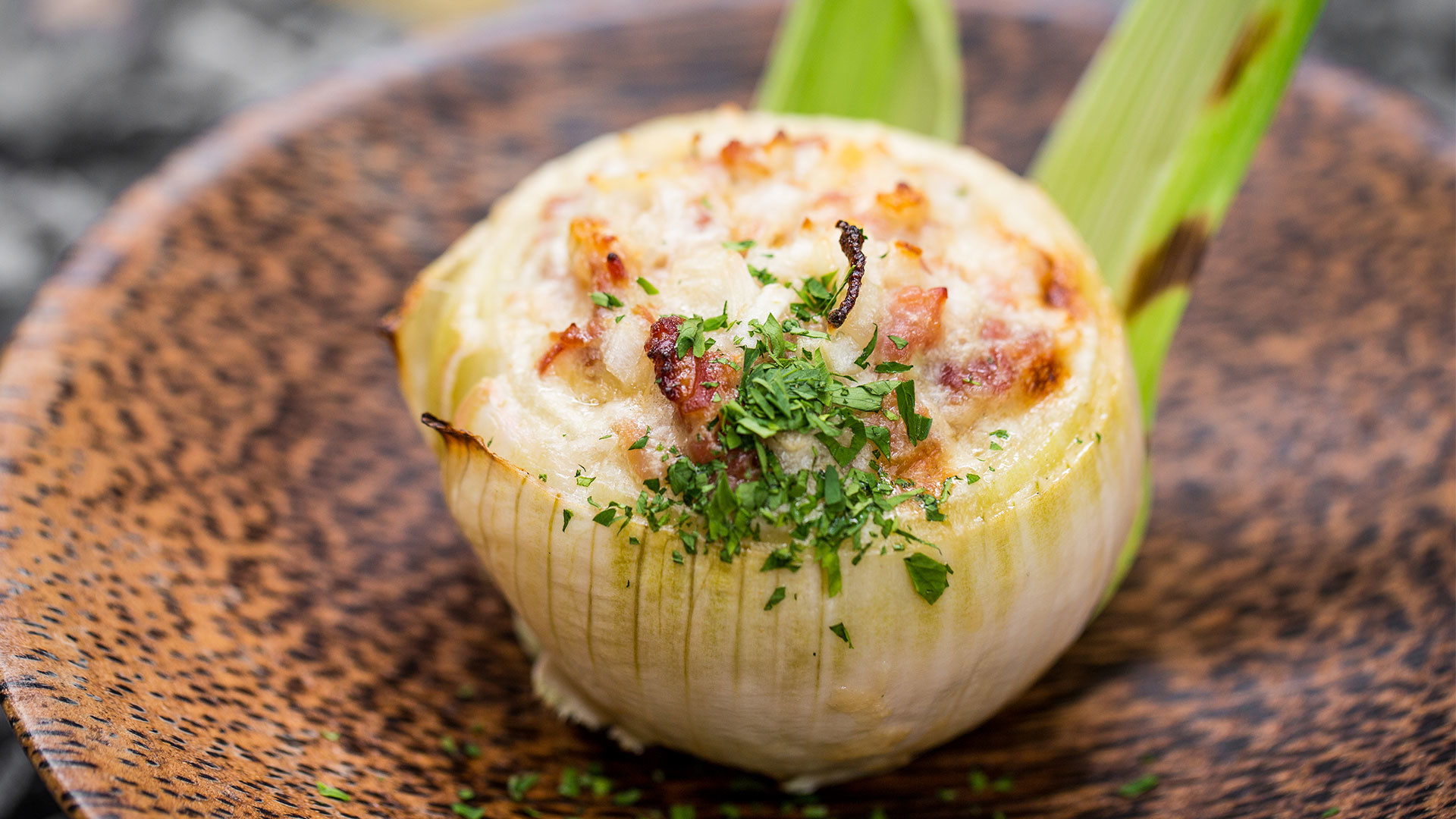  Cebolla Rellena con Jamón Serrano


