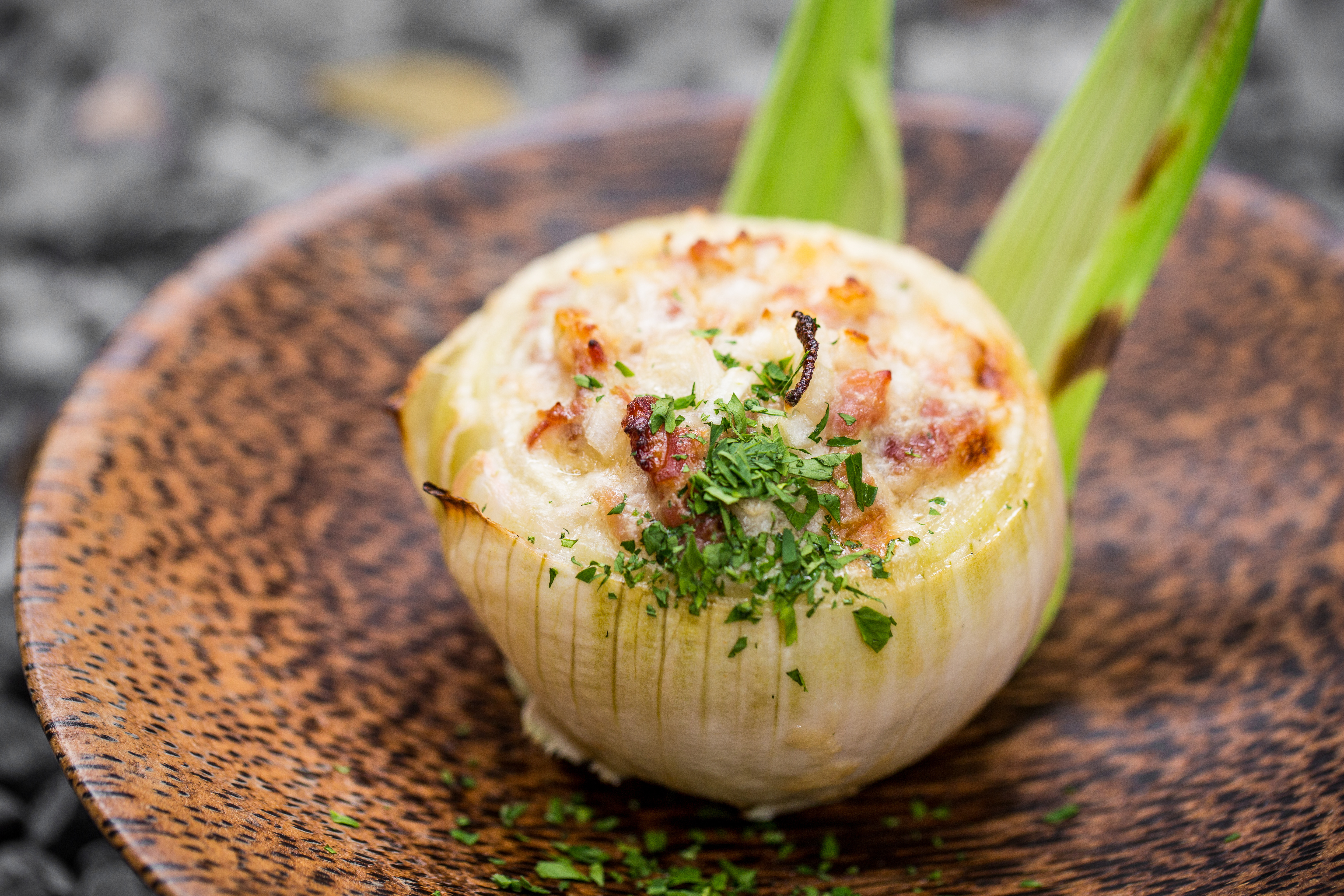  Cebolla Rellena con Jamón Serrano

