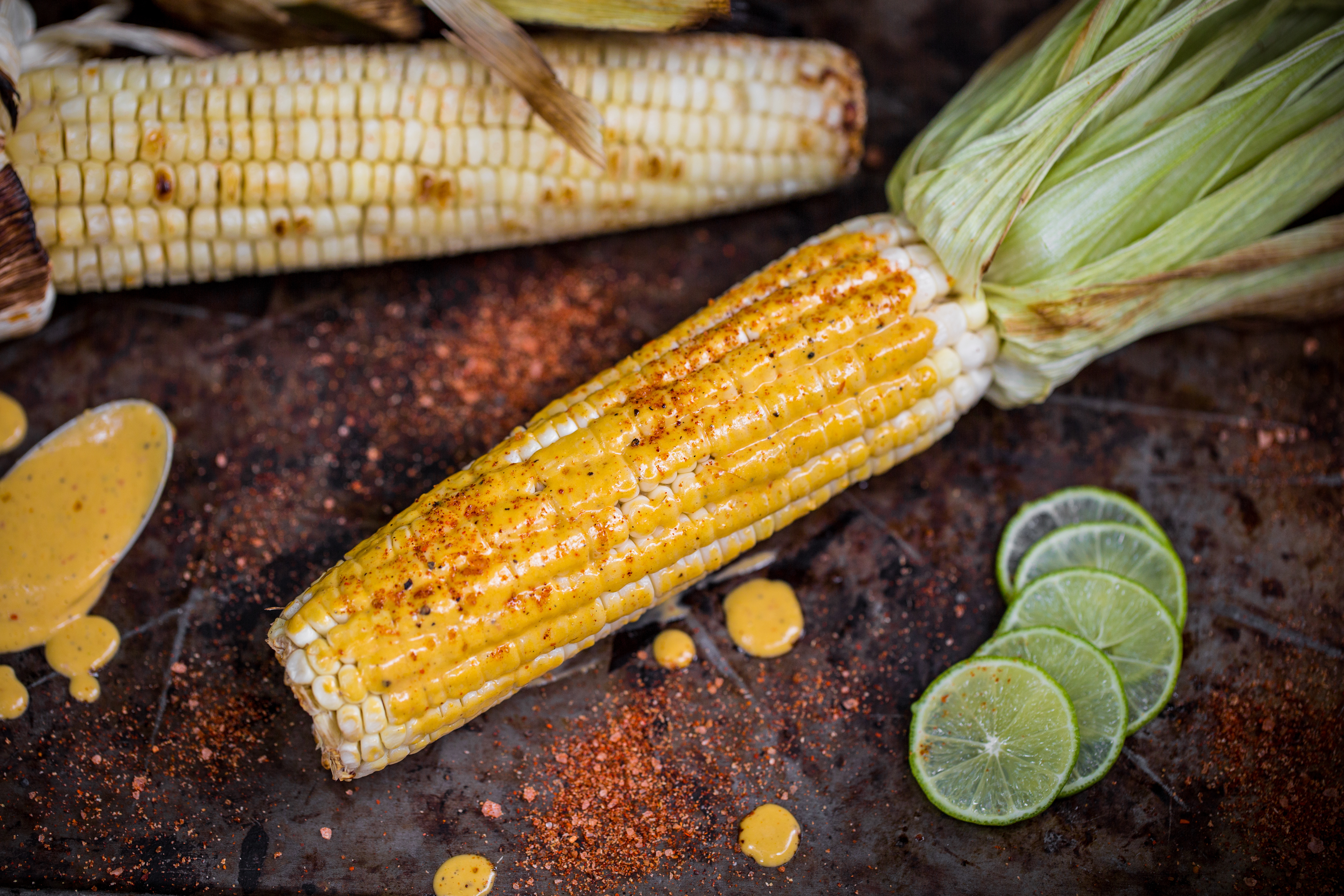  Elotes Asados con Mayonesa Picante y Lim&oacute;n

