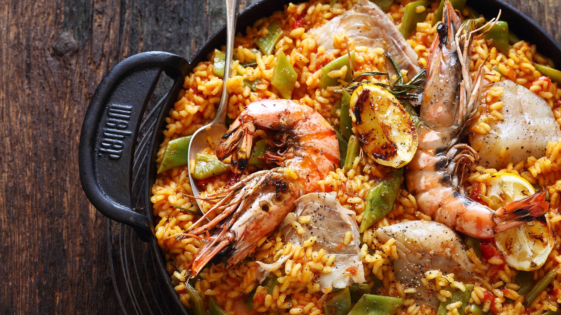  Paella Pescador – paella med safran og store rejer



