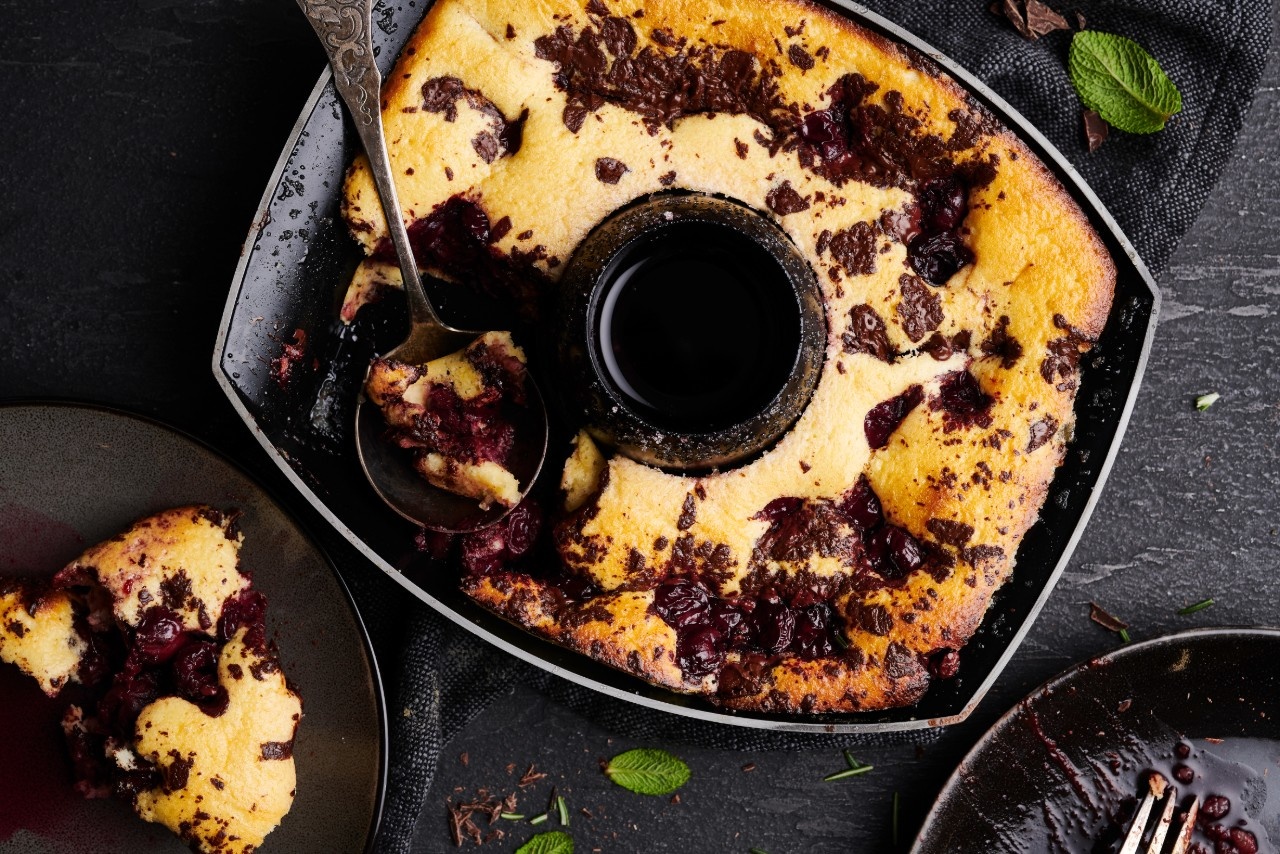  Saftiger Kirschkuchen aus dem H&auml;hnchenhalter
