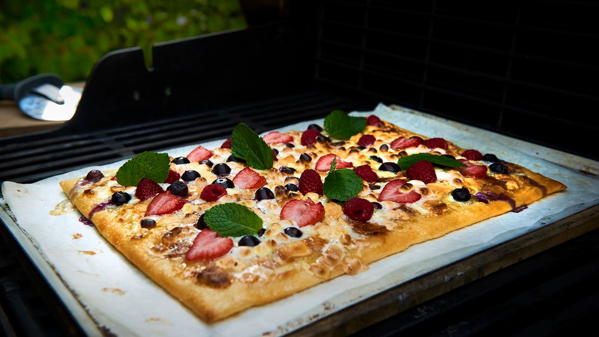  Sweet pizza
