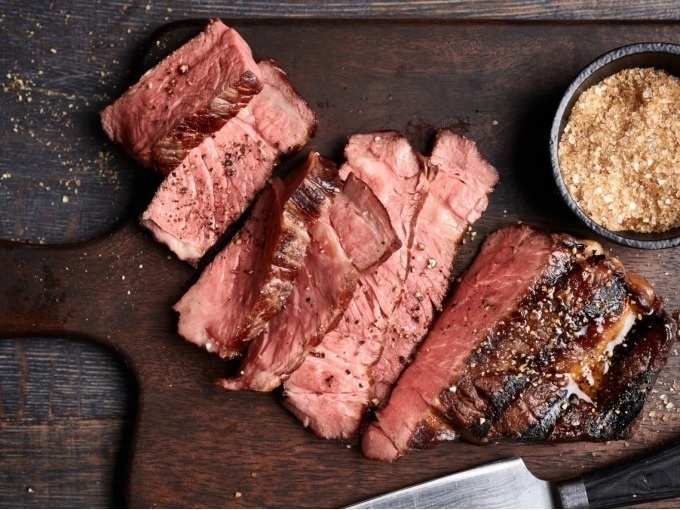 Das perfekte Rinderrückensteak auf den Punkt genau