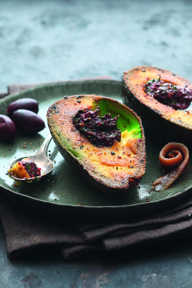  Gegrilde avocado met Ansjovis tapende


