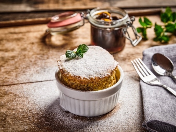  Mohnsouffl&eacute; mit Rumzwetschken