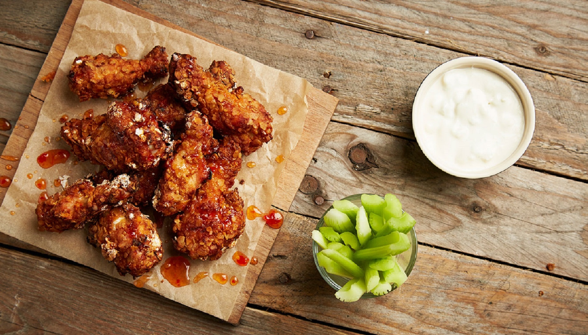  Buffalo wings met blauwe kaasdip



