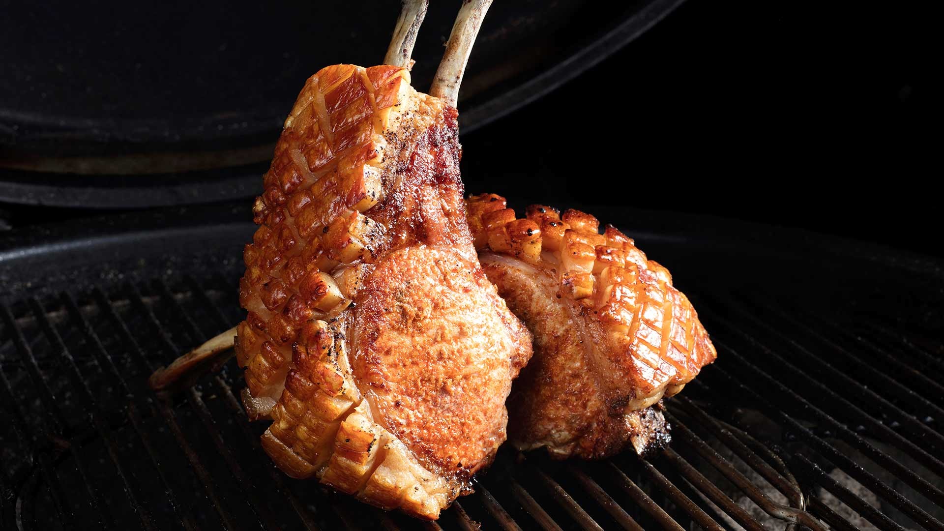  XXL-Schweinskotelette mit Baked Beans


