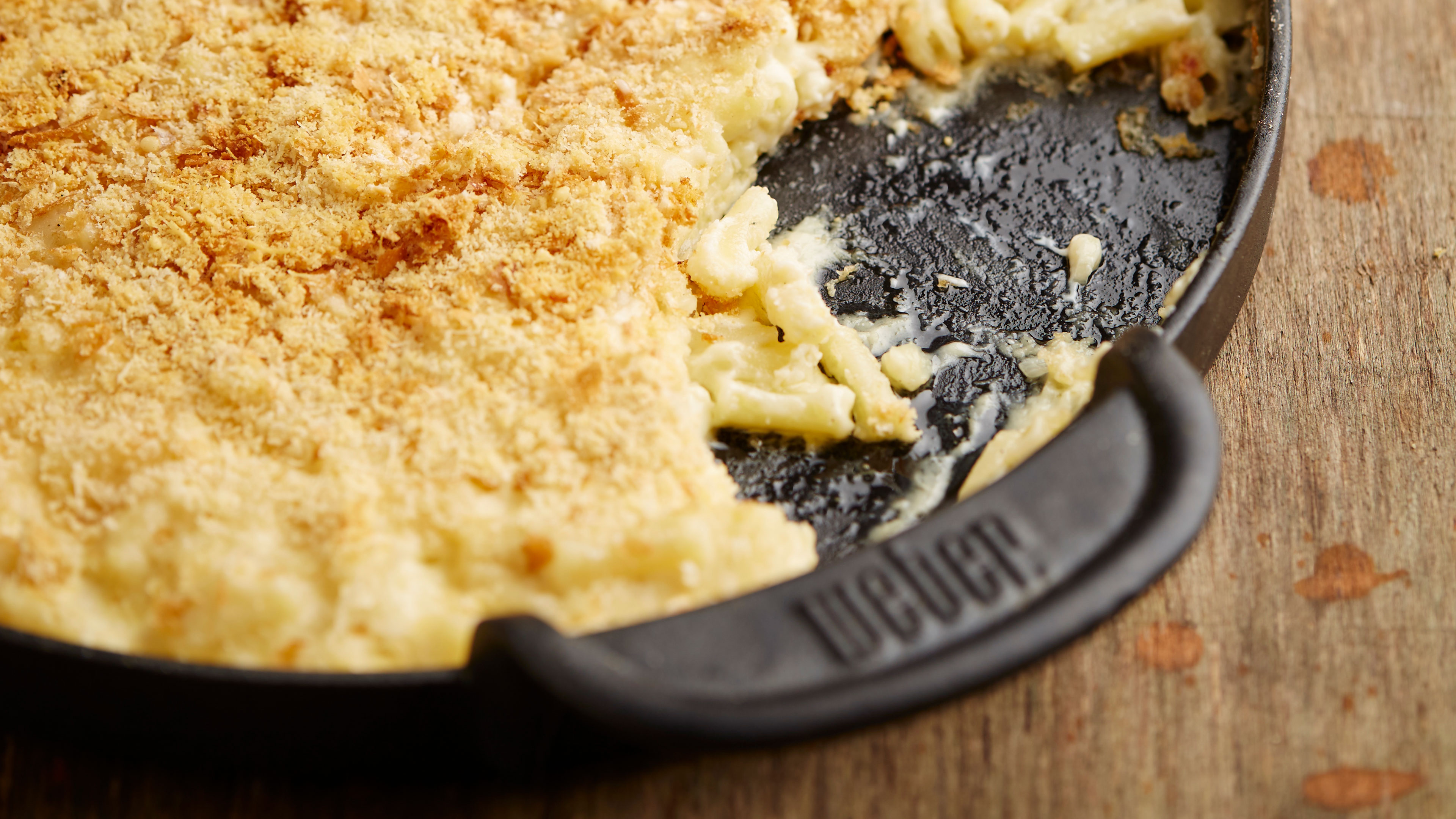  Mac ‘n’ cheese with truffle oil


