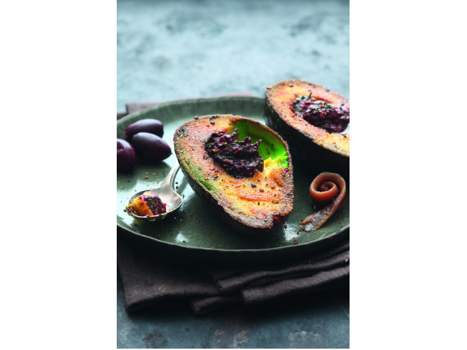  Gegrilde avocado met Ansjovis tapende


