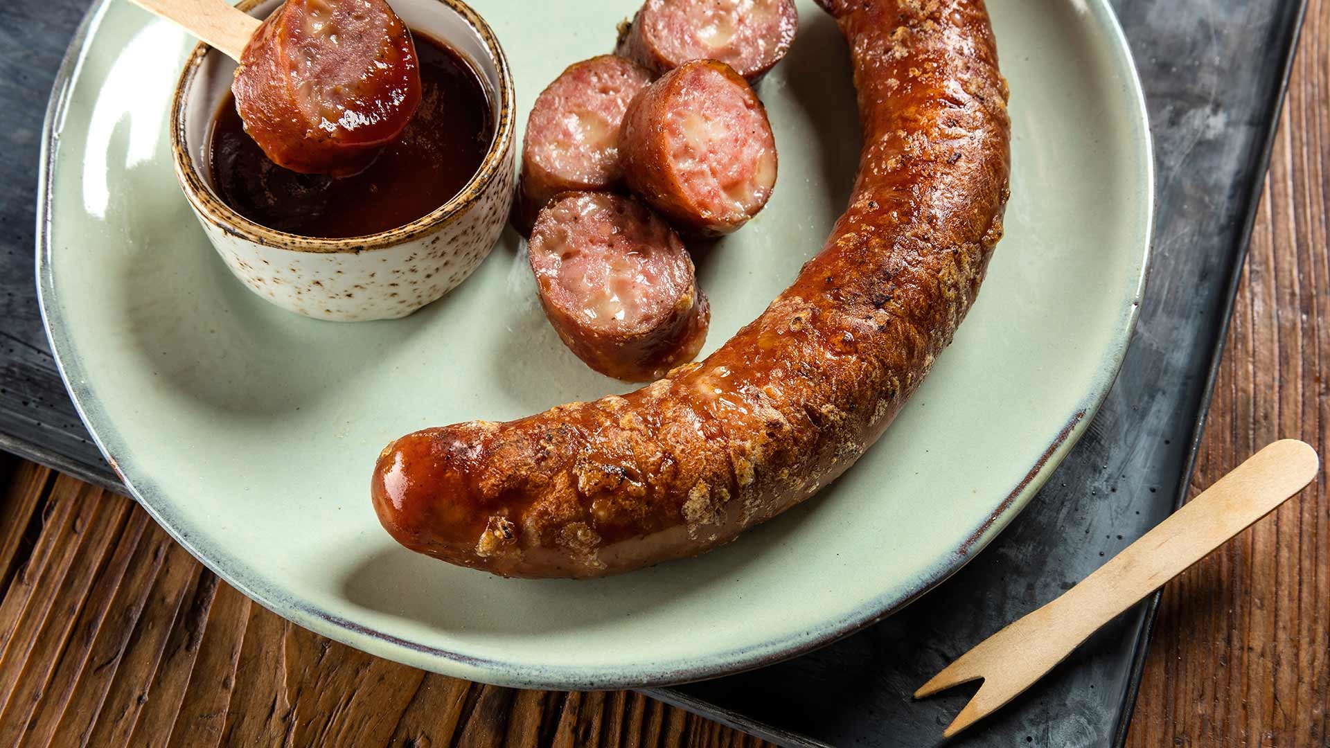  Klassische österreichische Käsekrainer



