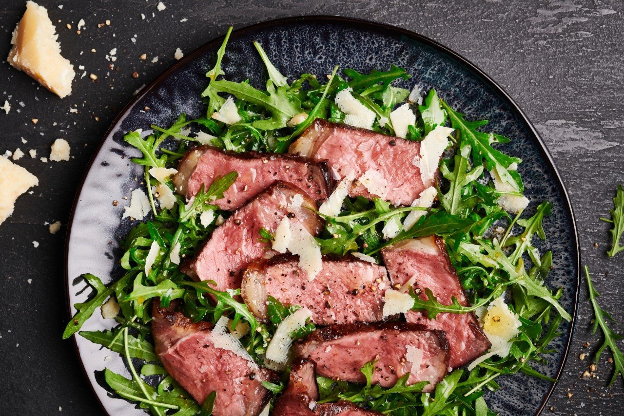  Das perfekte Steak –„Tagliata-Style", heiß gegrillt und mit gehobeltem Parmesan vollendet

