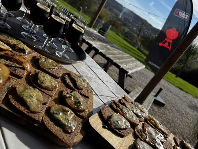  gegrilde peer met blue stilton


