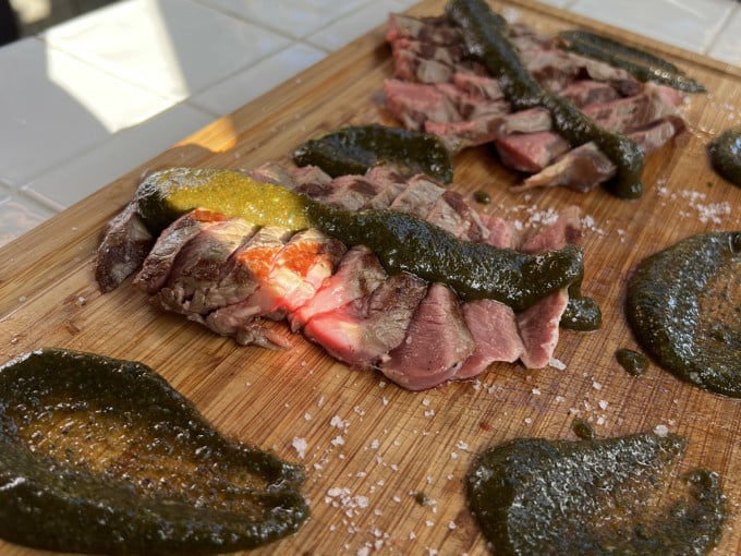  Entrecote met verse groene pesto


