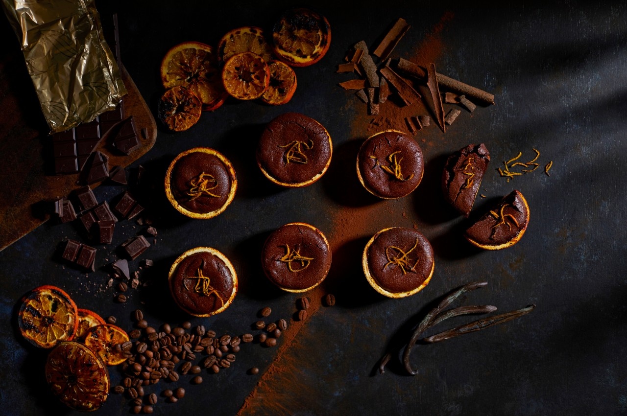  Coffee smoked orange brownies with cr&egrave;me fraiche



