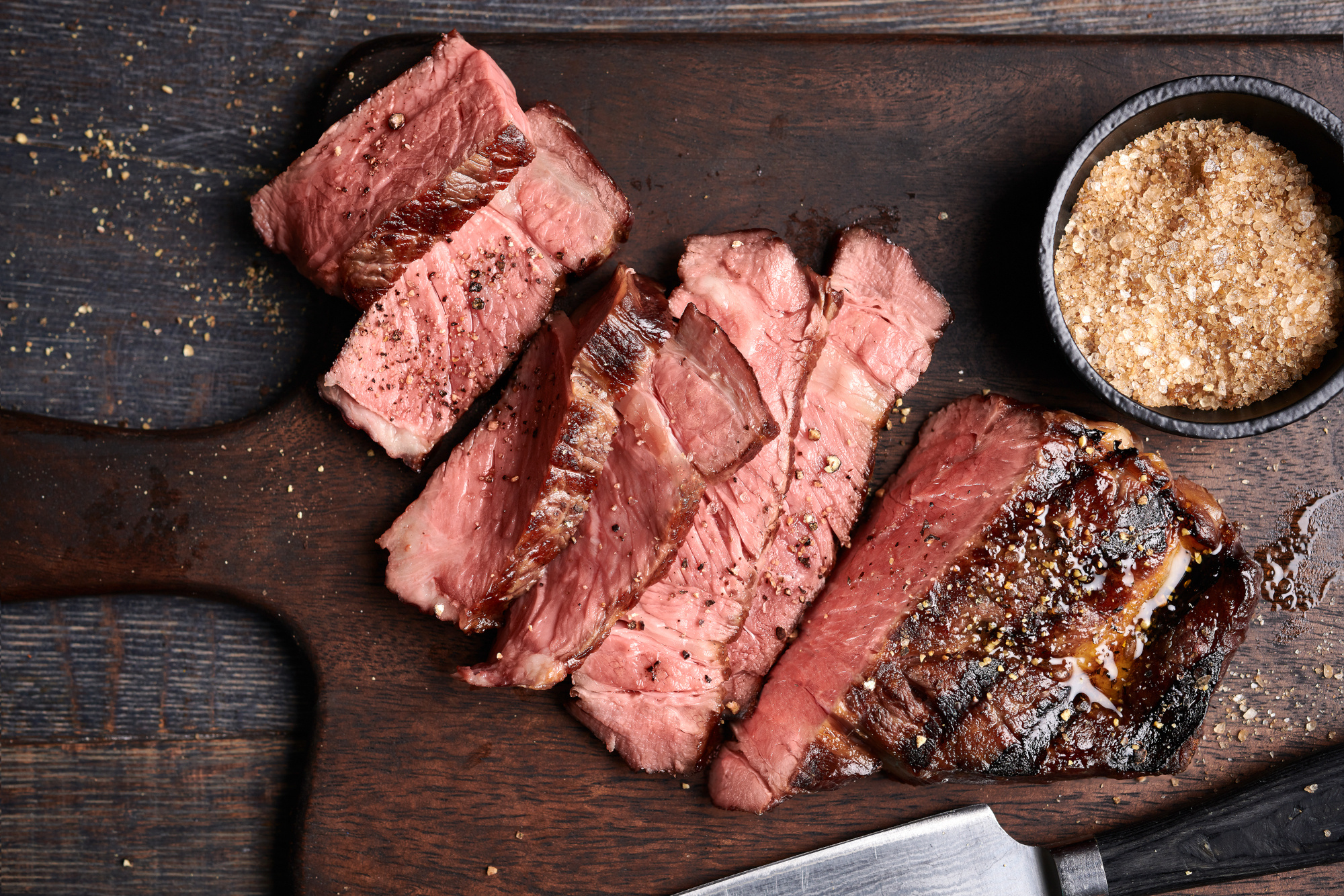  DAS PERFEKTE STEAK MIT SELBSTGEMACHTEM FOCACCIA BROT


